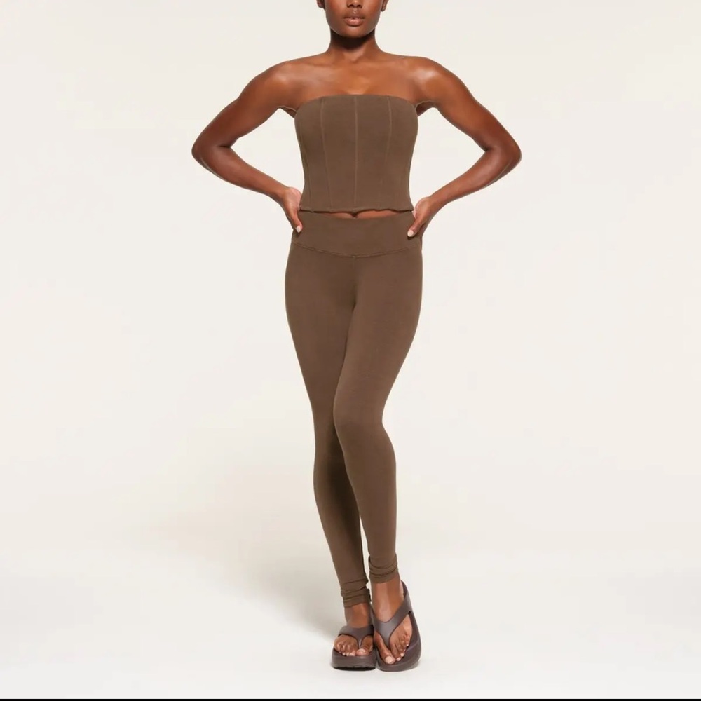 SKIMS Outdoor Corset Tube Top in Cocoa (Brown) with Zipper and Flexible Boning
